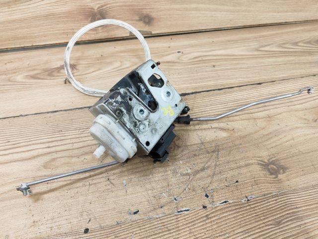 bontott AUDI A4 B5 Bal első Ajtózár