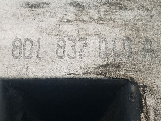 bontott AUDI A4 B5 Bal első Ajtózár