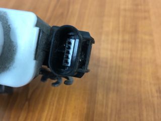 bontott AUDI A4 B5 Bal első Ajtózár