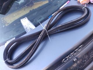 bontott AUDI A4 B5 Bal első Gumikéder