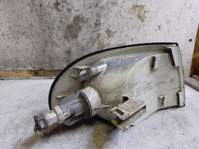 bontott AUDI A4 B5 Bal első Irányjelző