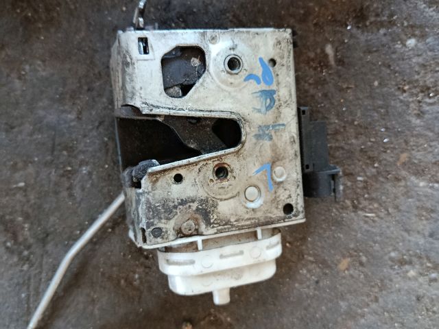 bontott AUDI A4 B5 Bal első Központizár Motor