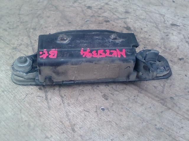 bontott AUDI A4 B5 Bal első Külső Kilincs