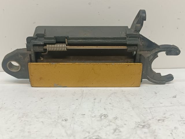 bontott AUDI A4 B5 Bal első Külső Kilincs