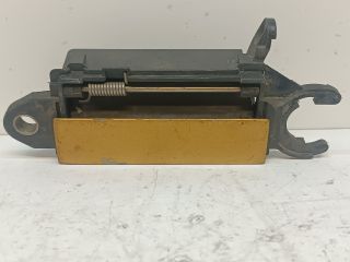 bontott AUDI A4 B5 Bal első Külső Kilincs