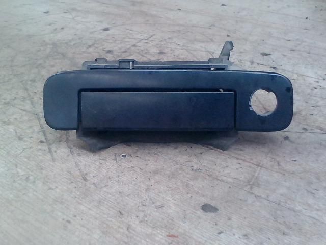 bontott AUDI A4 B5 Bal első Külső Kilincs