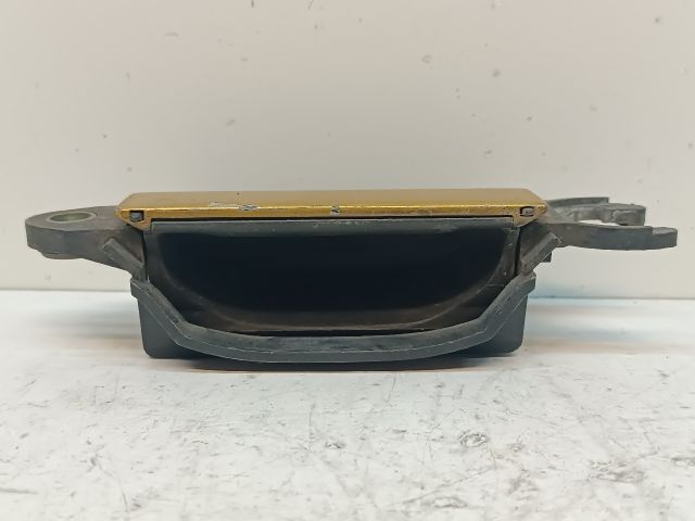 bontott AUDI A4 B5 Bal első Külső Kilincs