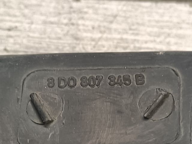 bontott AUDI A4 B5 Bal első Lökhárító Díszléc