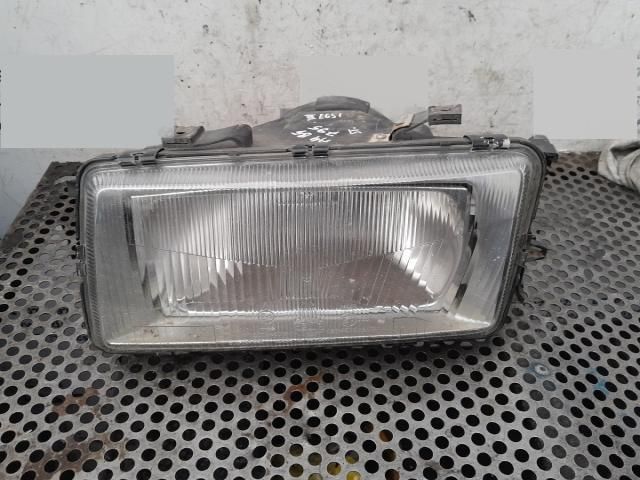 bontott AUDI A4 B5 Bal Fényszóró