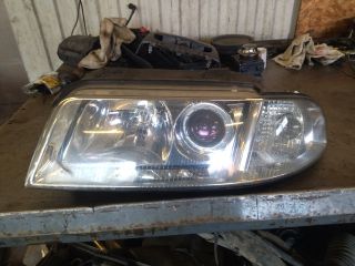 bontott AUDI A4 B5 Bal Fényszóró