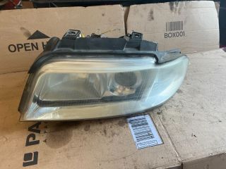 bontott AUDI A4 B5 Bal Fényszóró