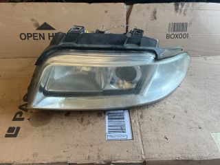 bontott AUDI A4 B5 Bal Fényszóró