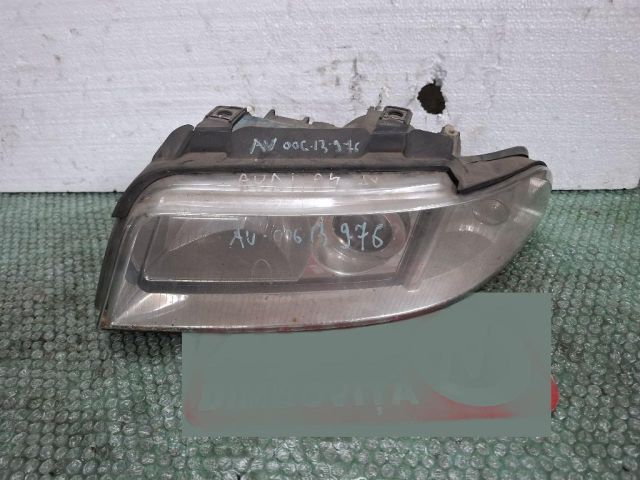 bontott AUDI A4 B5 Bal Fényszóró