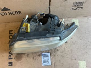 bontott AUDI A4 B5 Bal Fényszóró