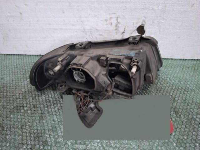 bontott AUDI A4 B5 Bal Fényszóró