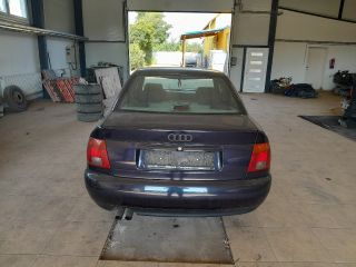 bontott AUDI A4 B5 Bal hátsó Ablak