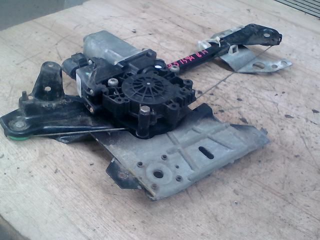 bontott AUDI A4 B5 Bal hátsó Ablakemelő Szerkezet (Elektromos)