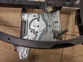 bontott AUDI A4 B5 Bal hátsó Ablakemelő Szerkezet (Mechanikus)