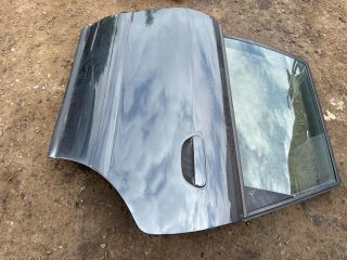 bontott AUDI A4 B5 Bal hátsó Ajtó (Üres lemez)
