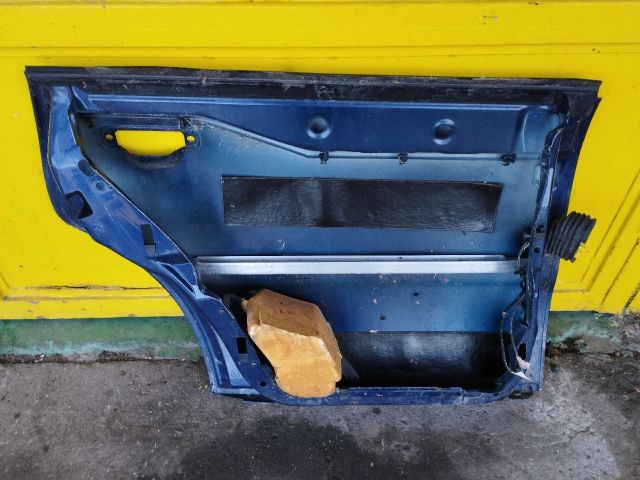 bontott AUDI A4 B5 Bal hátsó Ajtó (Üres lemez)