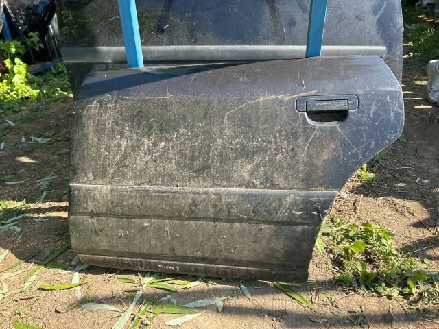 bontott AUDI A4 B5 Bal hátsó Ajtó (Üres lemez)