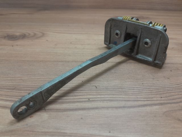 bontott AUDI A4 B5 Bal hátsó Ajtóhatároló