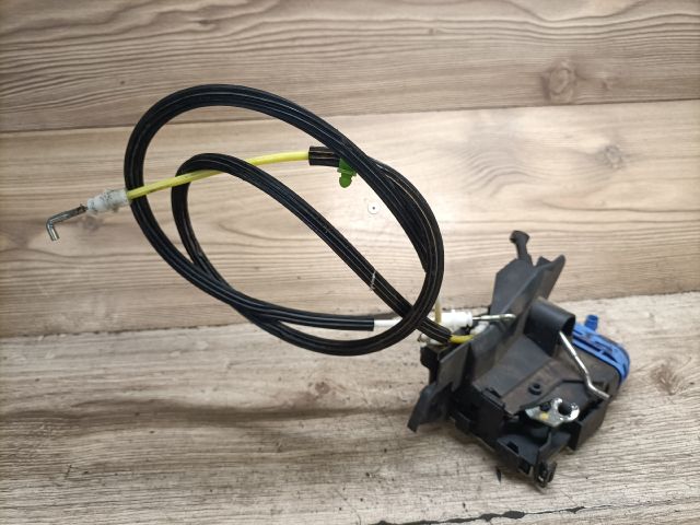 bontott AUDI A4 B5 Bal hátsó Ajtózár