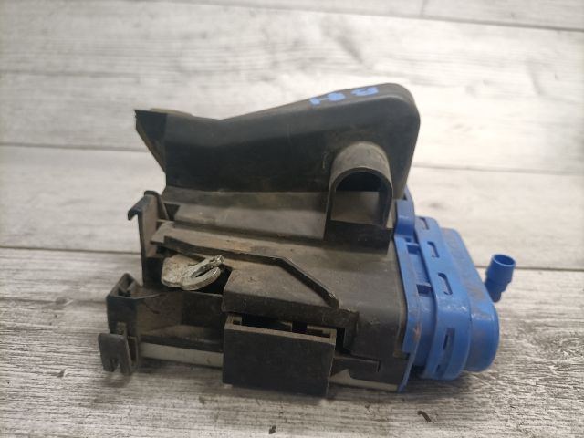 bontott AUDI A4 B5 Bal hátsó Ajtózár