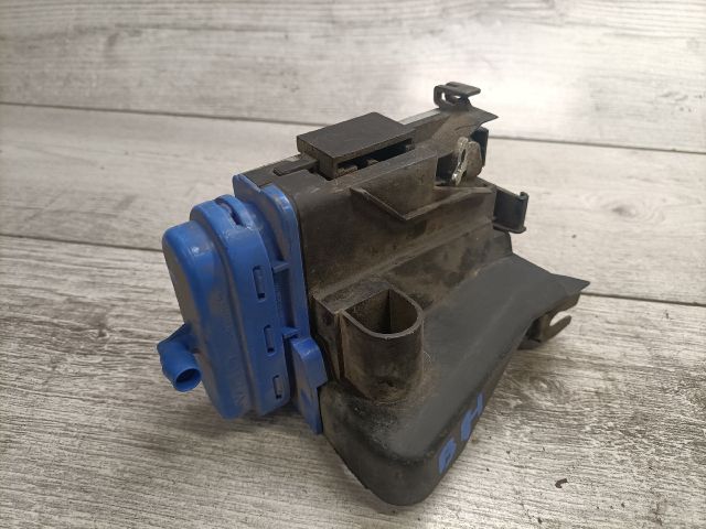 bontott AUDI A4 B5 Bal hátsó Ajtózár