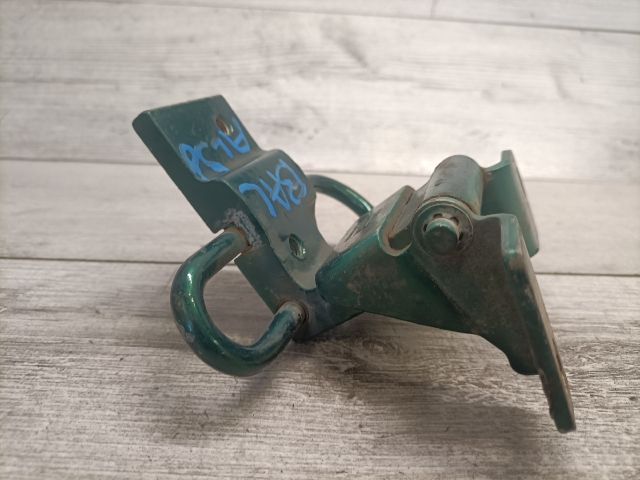 bontott AUDI A4 B5 Bal hátsó Alsó Zsanér