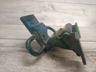 bontott AUDI A4 B5 Bal hátsó Alsó Zsanér