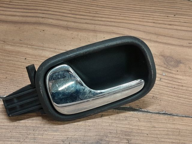 bontott AUDI A4 B5 Bal hátsó Belső Kilincs