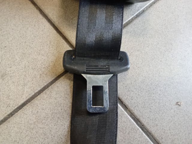 bontott AUDI A4 B5 Bal hátsó Biztonsági Öv
