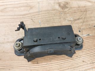 bontott AUDI A4 B5 Bal hátsó Külső Kilincs