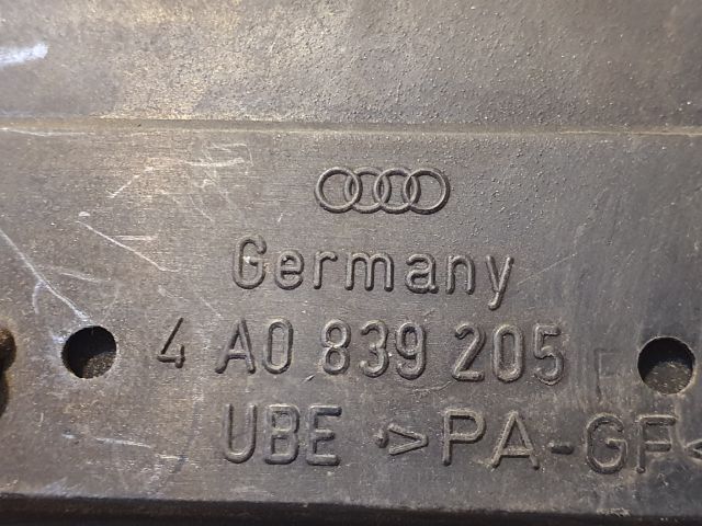 bontott AUDI A4 B5 Bal hátsó Külső Kilincs