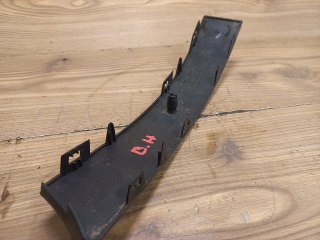 bontott AUDI A4 B5 Bal Hátsó Lámpa Bajusz Díszléc