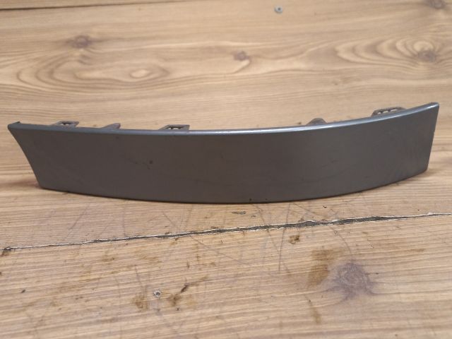 bontott AUDI A4 B5 Bal Hátsó Lámpa Bajusz Díszléc