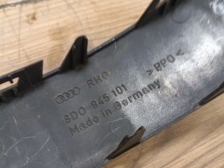 bontott AUDI A4 B5 Bal Hátsó Lámpa Bajusz Díszléc