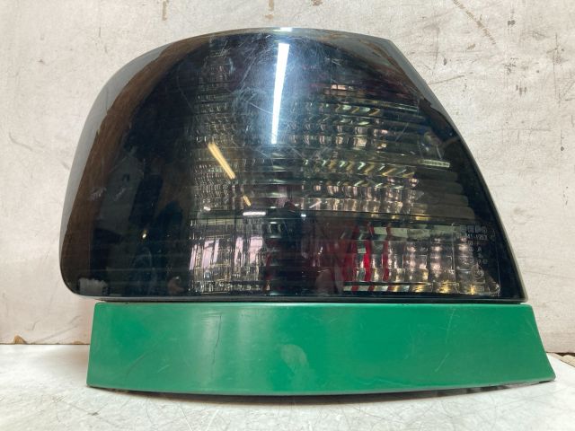 bontott AUDI A4 B5 Bal Hátsó Lámpa