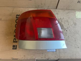 bontott AUDI A4 B5 Bal Hátsó Lámpa