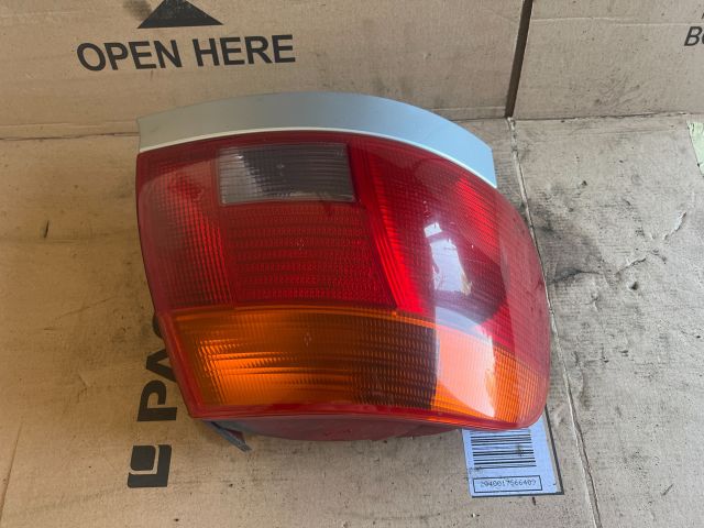 bontott AUDI A4 B5 Bal Hátsó Lámpa
