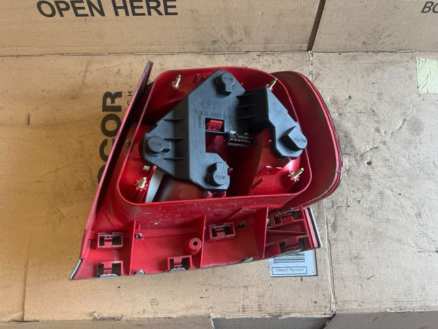 bontott AUDI A4 B5 Bal Hátsó Lámpa