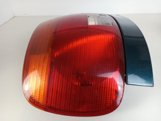 bontott AUDI A4 B5 Bal Hátsó Lámpa