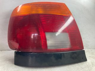 bontott AUDI A4 B5 Bal Hátsó Lámpa