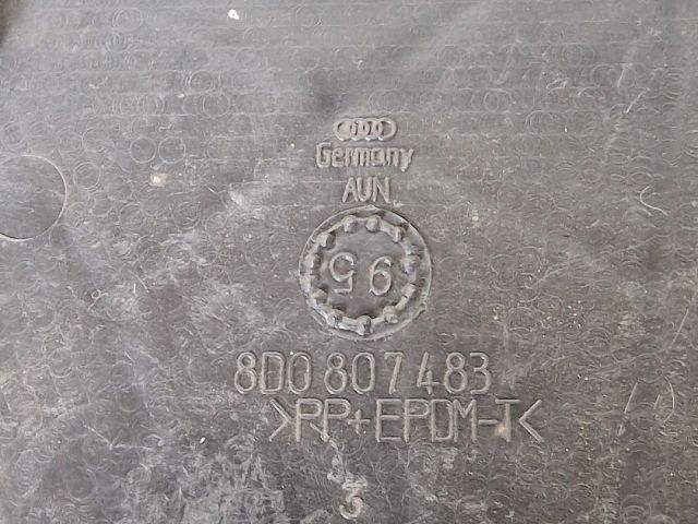 bontott AUDI A4 B5 Bal hátsó Lökhárító Tartó (Műanyag)