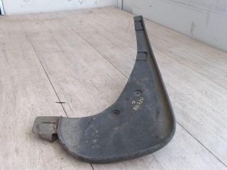 bontott AUDI A4 B5 Bal hátsó Sárvédő Gumi