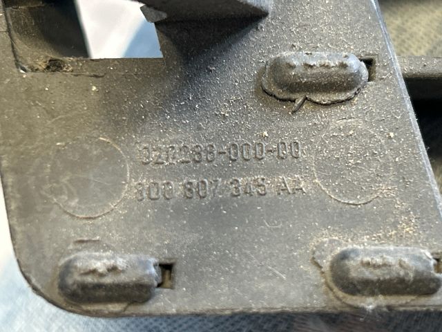 bontott AUDI A4 B5 Bal Ködlámpa Rács