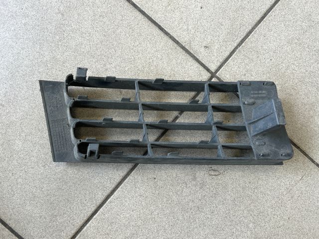 bontott AUDI A4 B5 Bal Ködlámpa Rács