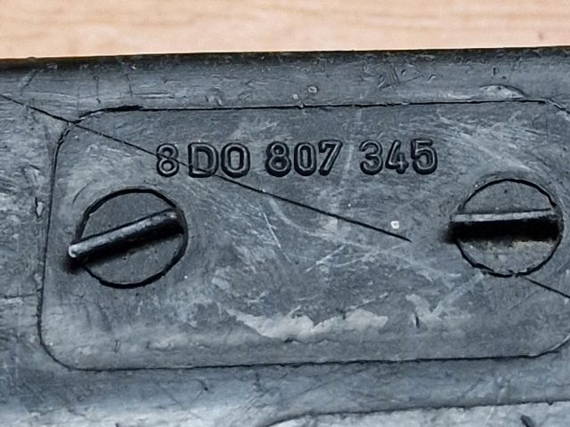 bontott AUDI A4 B5 Bal Ködlámpa Rács