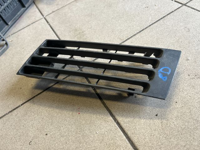 bontott AUDI A4 B5 Bal Ködlámpa Rács